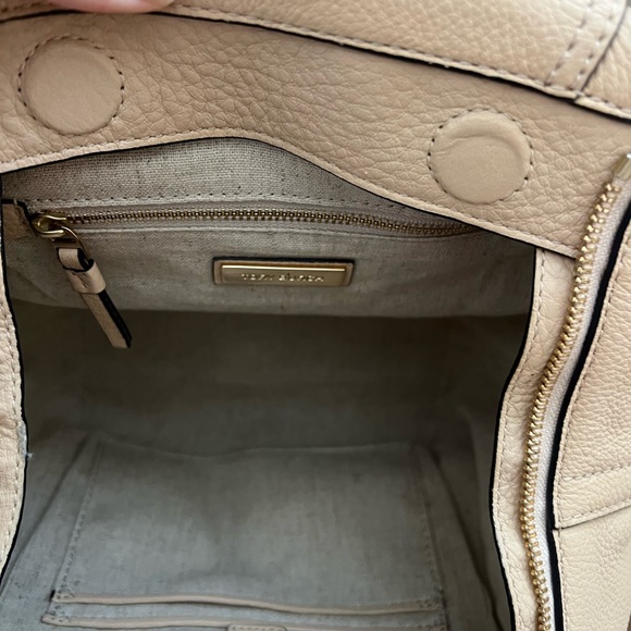 Tory Burch Half Moon Satchel Small in Beigh - Picture 4 of 11